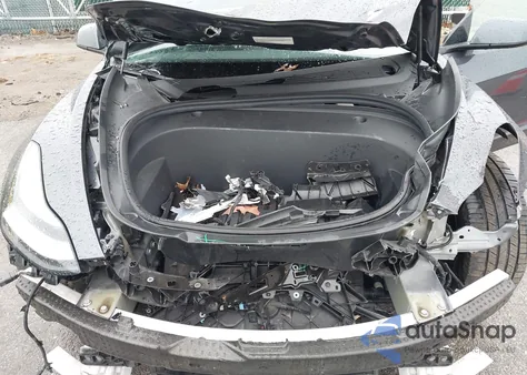 2022 Tesla Model 3 Long Range Dual Motor All-Wheel Drive z USA, uszkodzony, nr VIN 5YJ3E1EB2NF241713